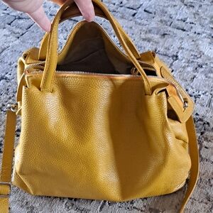 Vera Pelle Yellow Leather Handbag Made In Italy Shoulder Strap Included.